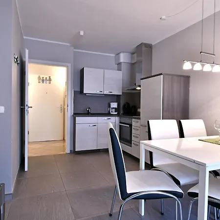 Res 408 - Residenz - Teilseeblick Scharbeutz