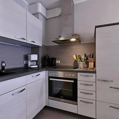 Res 408 - Residenz - Teilseeblick Scharbeutz