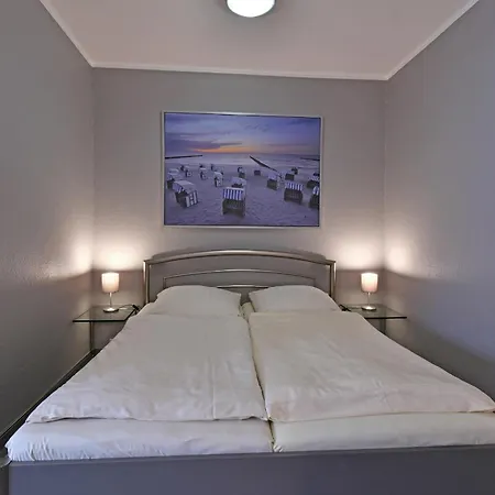 Res 408 - Residenz - Teilseeblick Scharbeutz